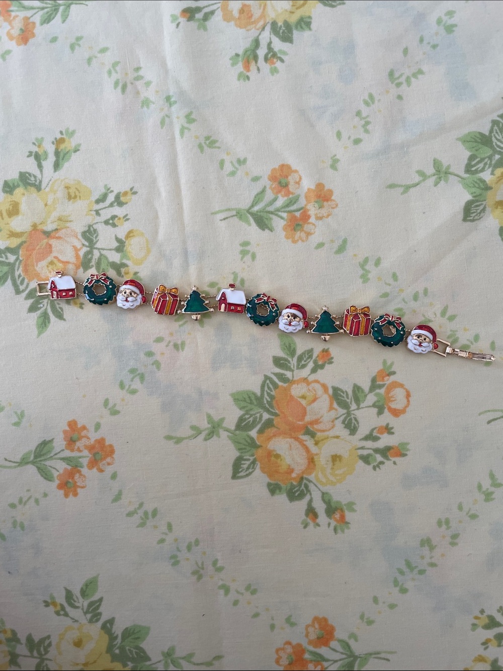 Festive Christmas Sliding Charm Bracelet - Santa, Trees, Wreaths, Gifts - Picture 2 of 4